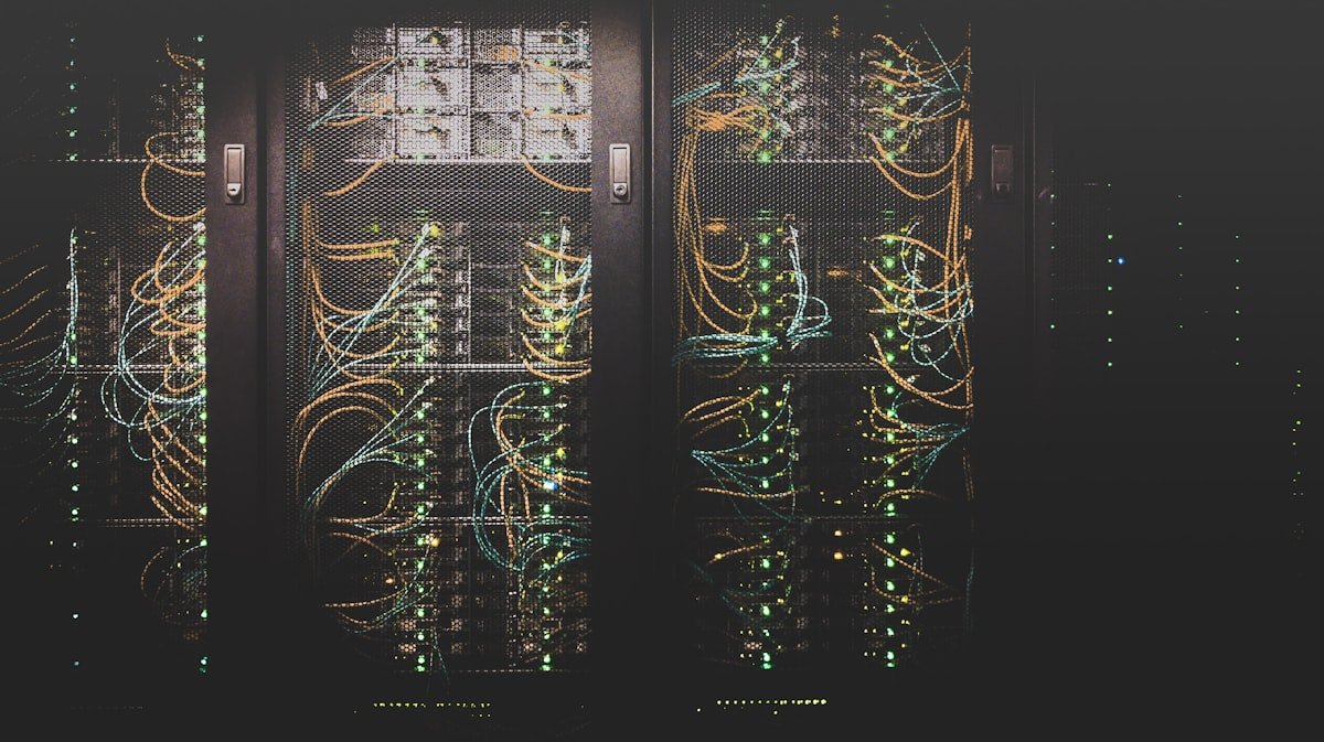 what is cloud storage data center servers